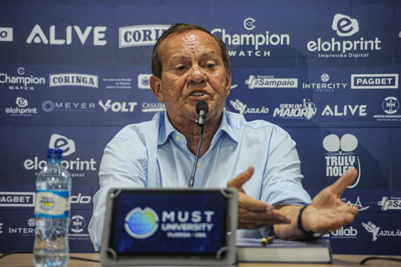 Rafael Tenório fez um discurso longo e sentimental durante a sua despedida do clube marujo, que agora terá o comando de Mírian Monte até que ocorram novas eleições