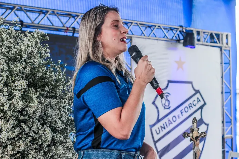 Mírian Monte negociou acordo com os representantes de Ray Vanegas, ex-atleta azulino