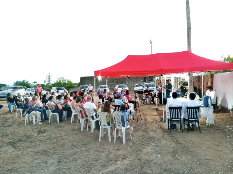 Marco inicial para a construção foi a celebração da Santa Missa, no sábado (9), no mesmo terreno onde ficará a nova capela