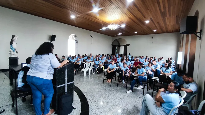 Coordenadores paroquiais e da Pastoral da Comunicação da Arquidiocese estiveram reunidos no último domingo (14)