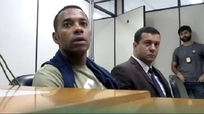 Ex-atacante Robinho durante a audiência de custódia na Polícia Federal, em Santos-SP