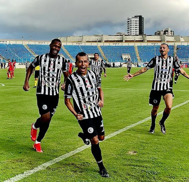 Na estreia, Alvinegro conseguiu uma vitória épica sobre o Sergipe e é o líder isolado do Grupo A4 do Brasileirão com três pontos