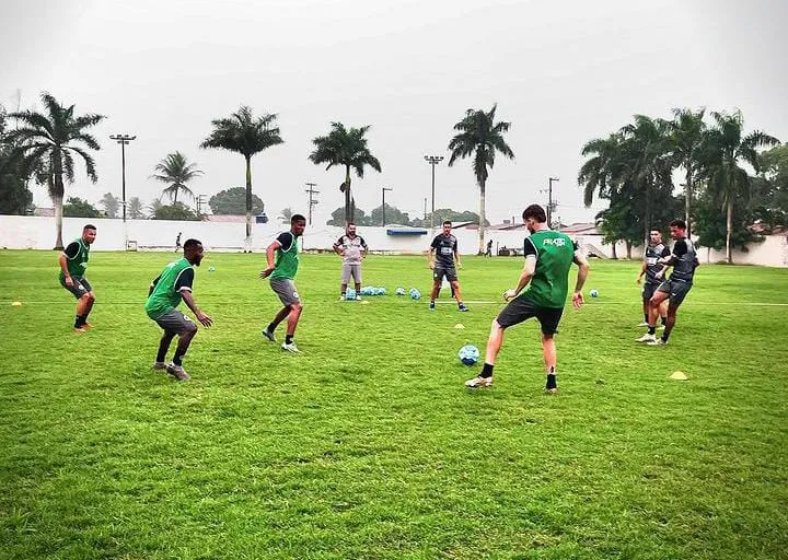 Elenco do Alvinegro treino forte desde o início da semana