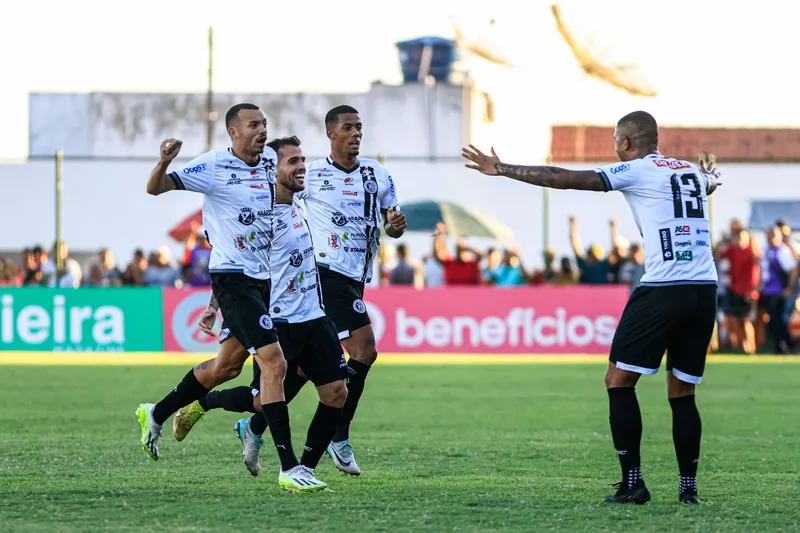 Atletas de outras posições estão no ranking de artilheiros no ASA