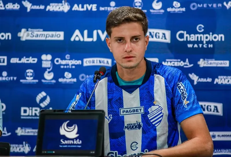 Meia Luan Martins teve sua rescisão oficializada e não é mais jogador do CSA para a temporada