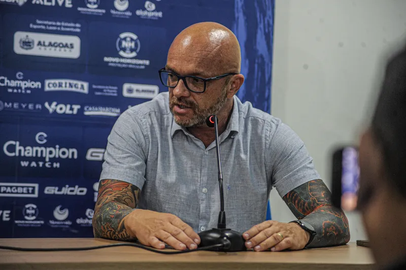 Beltrão afirmou que decisão não foi fácil, mas que está “convencido de que é o melhor para o CSA”