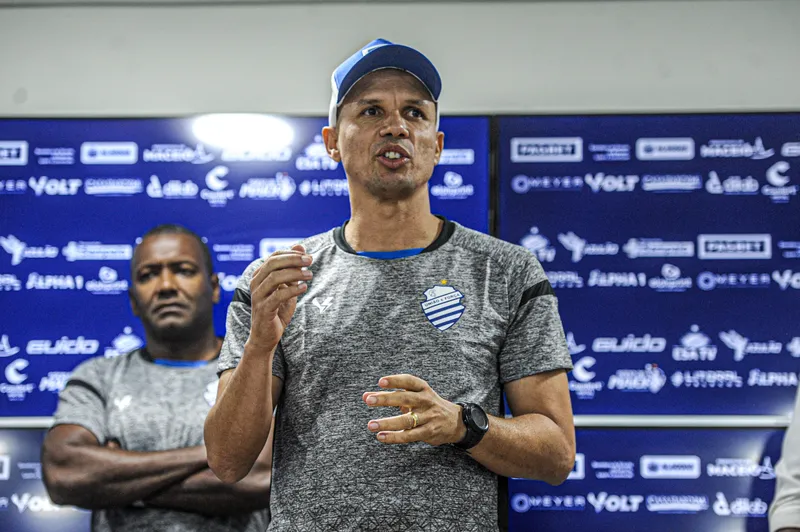 Técnico Higo Magalhães vestiu a camisa do CSA e iniciou os trabalhos no comando azulino
