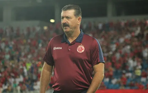 Leandro Campos assume como técnico do CSE em um momento difícil do clube, nesta temporada