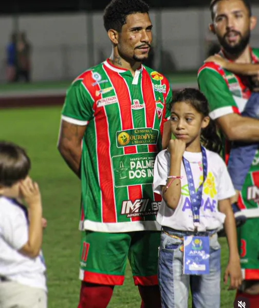 Atacante Reninha, de 24 anos, não atua mais pelo Tricolorido