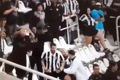 O torcedor em questão é Vinícius Ramos, morador do município de Maricá