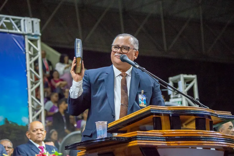 Pastor José Orisvaldo Nunes vai ministrar a palavra de Deus