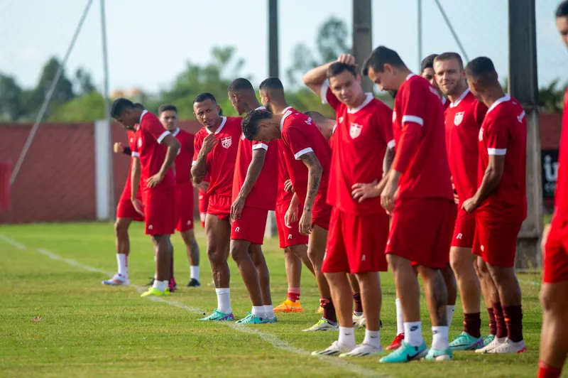 Plantel regatiano voltou a trabalhar no CT Ninho do Galo depois de dois dias de folga; confronto com o time paulista será na próxima terça-feira (9) e viagem acontece já neste final de semana