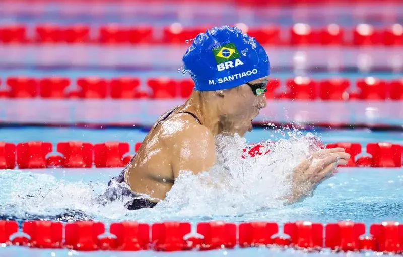 Carol Santiago ficou com a medalha de prata 100m peito da classe SB14, chegou a cinco pódios