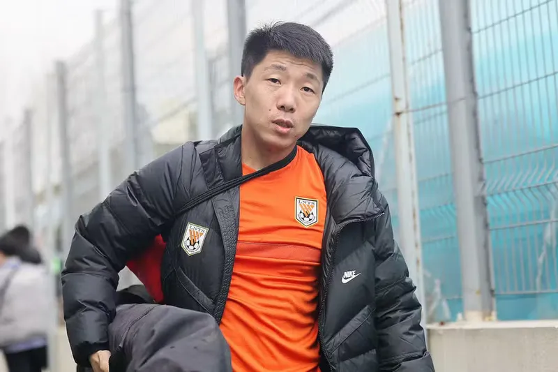 Jin Jingdao, ex-atleta da seleção da China, está entre os banidos