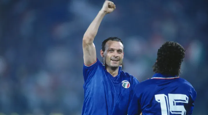 Salvatore "Toto" Schillaci celebra gol