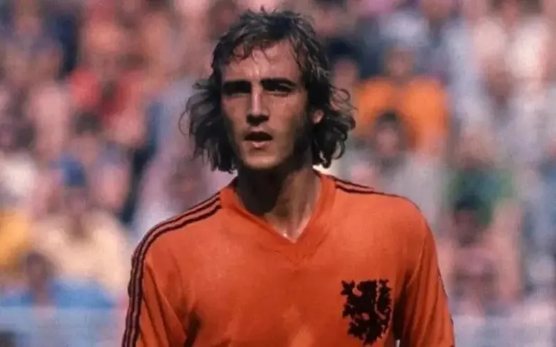 Johan Neeskens era um dos pilares do Carrossel Holandês nas Copas do Mundo de 1974 e 1978