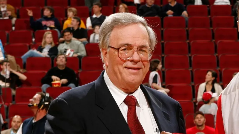 Ex-técnico do Houston Rockets, Carroll Dawson