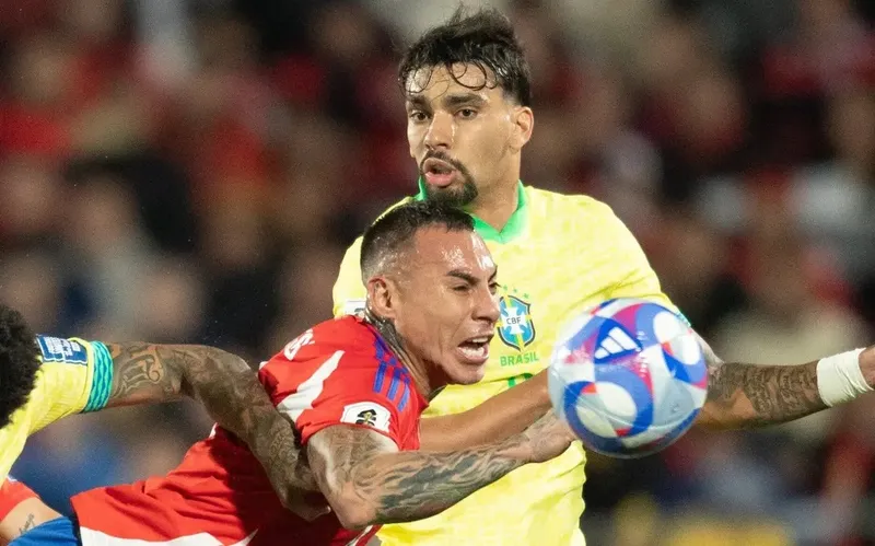 Lucas Paquetá recebeu o 2º amarelo e não vai enfrentar o Peru