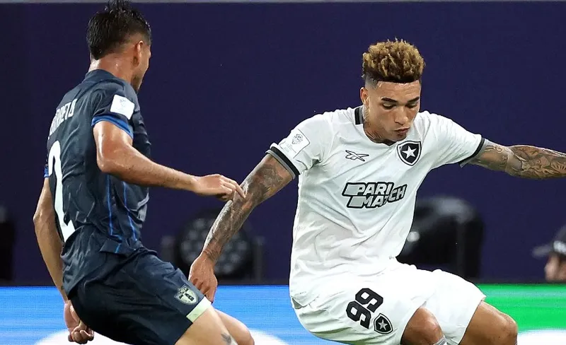 Botafogo foi presa fácil para o Pachuca e foi derrotado por 3 a 0