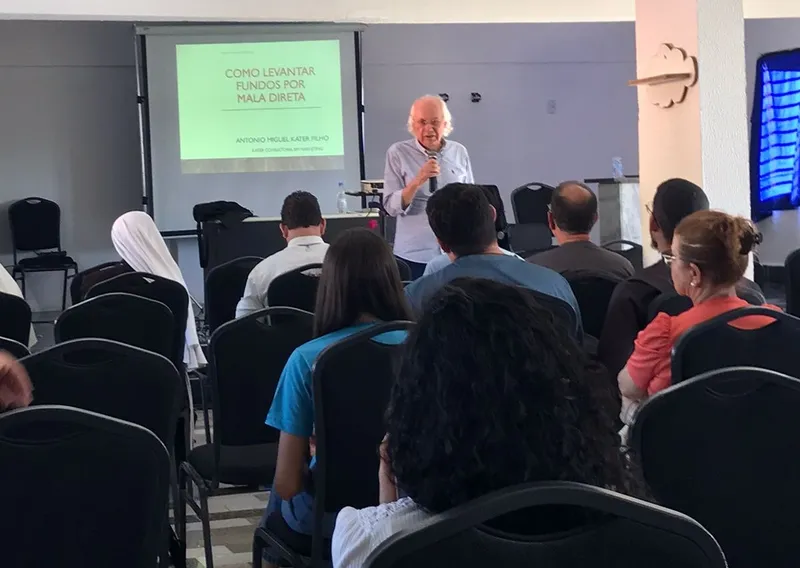 Encontro teve a participação de diversas lideranças religiosas