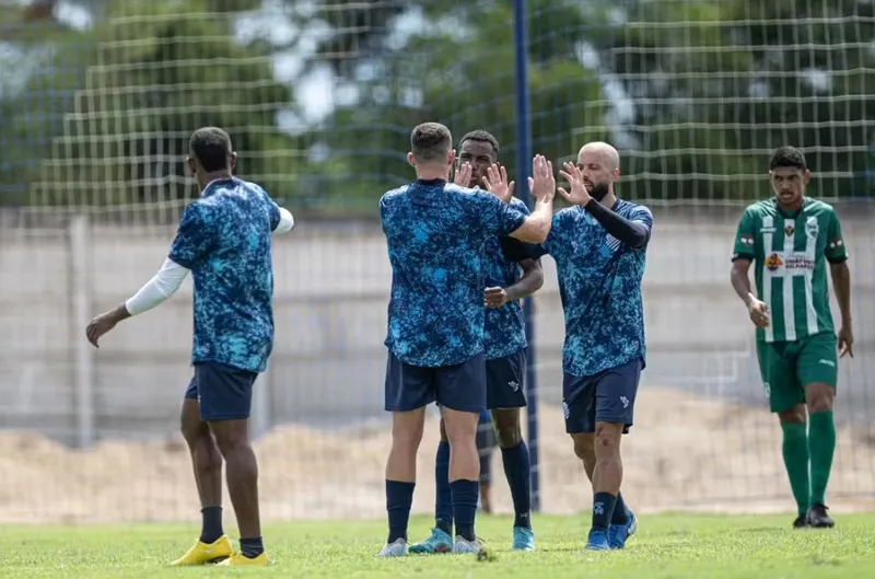 Meia do CSA disputará seu primeiro clássico contra o CRB nesse sábado (25)