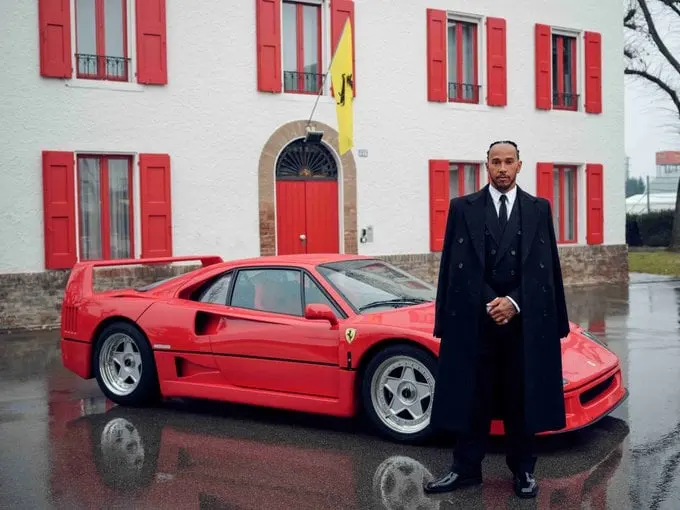 Piloto Lewis Hamilton testará carro da Ferrari ainda este mês