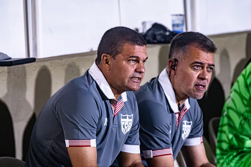 Apesar do empate, Louzer valorizou o volume ofensivo do Galo