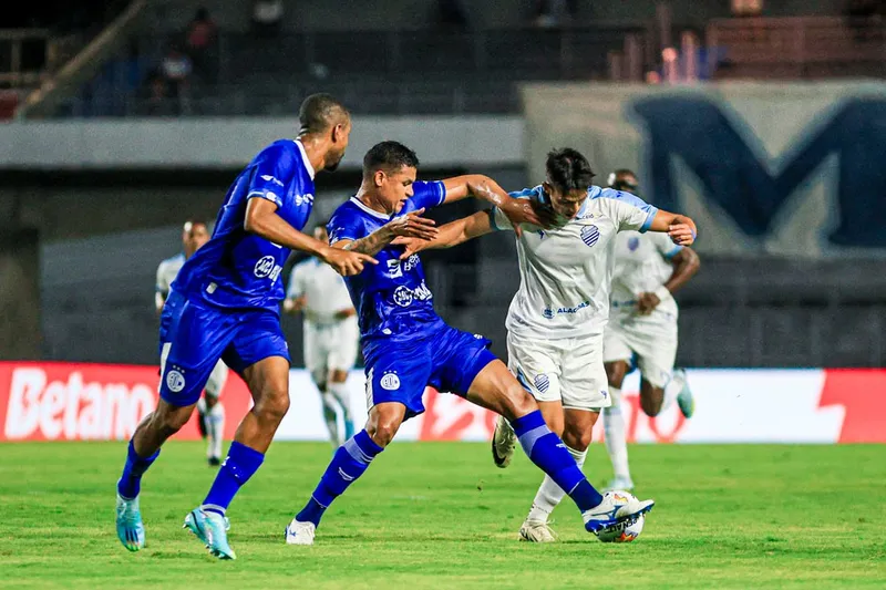 CSA vem de vitória sobre o Confiança na 1ª rodada da Copa do Nordeste, jogando no Rei Pelé