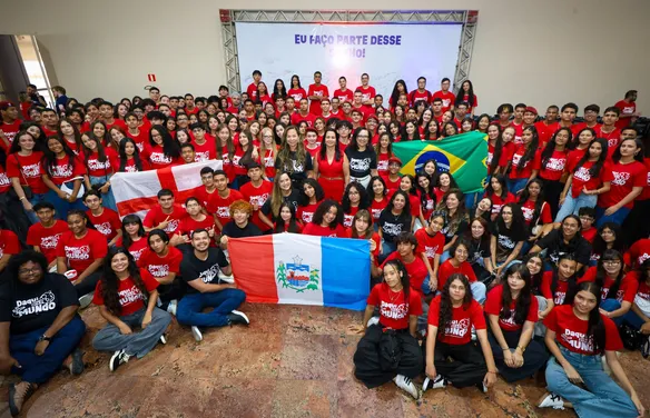 Alagoas envia 200 estudantes da rede estadual para intercâmbio de quatro semanas na Inglaterra