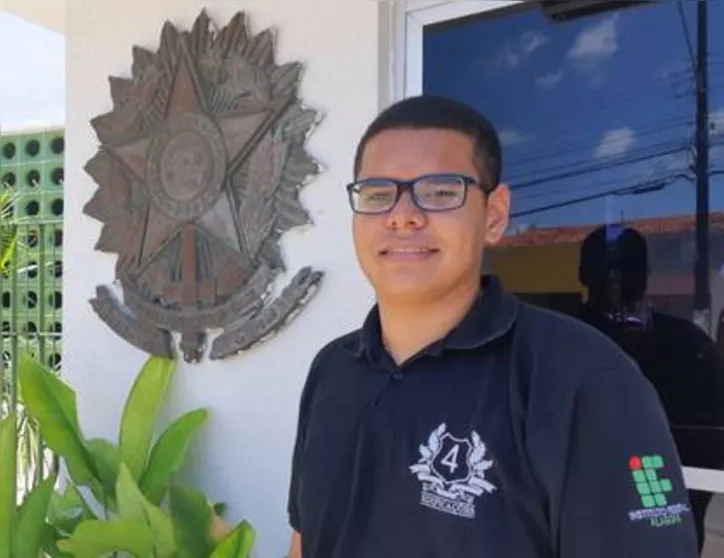 Carlos Mikael foi selecionado pelo programa Jovens Embaixadores, da Embaixada dos Estados Unidos