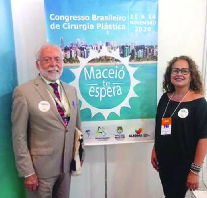 LOURIVAL CÉZAR e AGDA SANTOS promovendo Maceió como sede do Congresso Brasileiro de Cirurgia Plástica em 2020