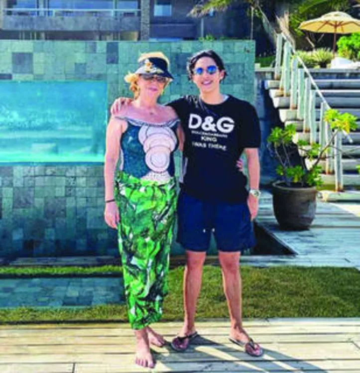 Em clima de ipi ipi urra, MARIZA e MARINA TAVARES comemoraram b-day em resort deluxe