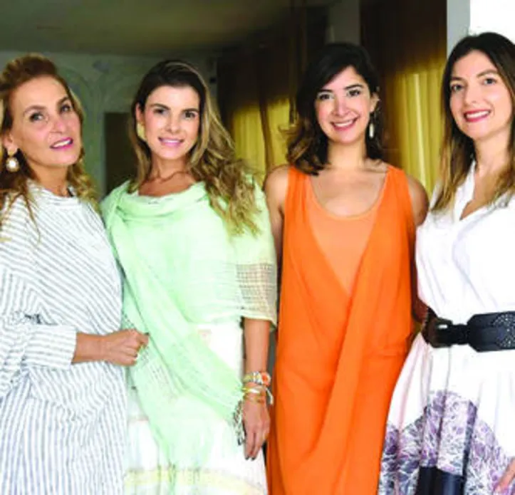 MIRIAN VITAL recebeu cerimonialistas para almoço deluxe pelo dia delas