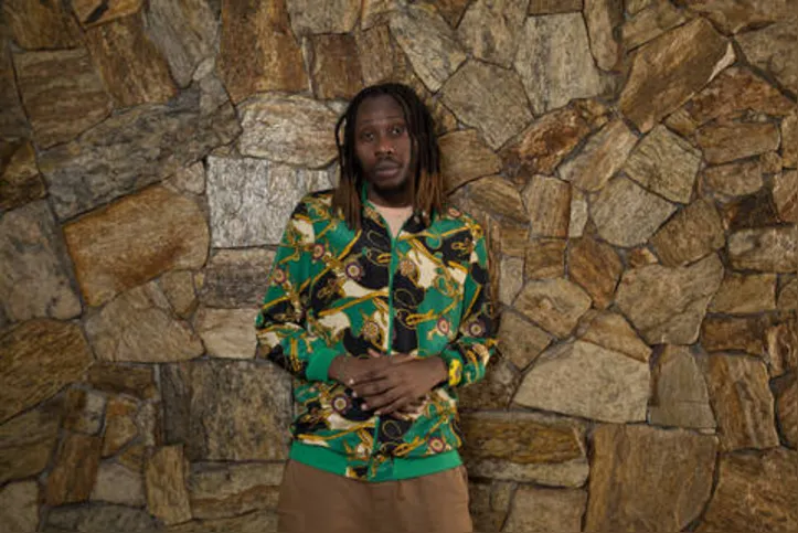 Rincon puxa o cordão umbilical do hip-hop e costura isso com desejos e carências atuais
