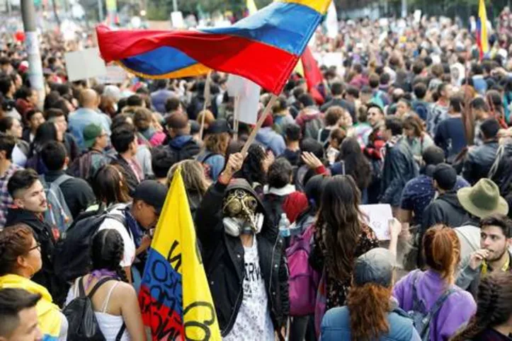 Manifestações tomam conta das ruas de Bogotá desde o dia 22 de novembro