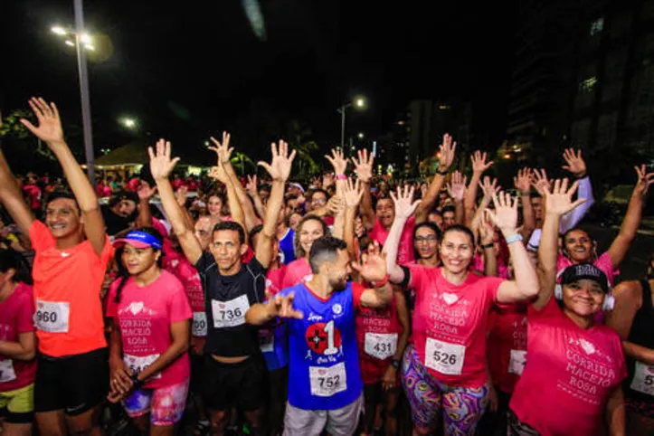 A 4º edição da Corrida Rosa aconteceu na Praça Multieventos na Pajuçara. 
Foto: Pei Fon/ Secom Maceió
