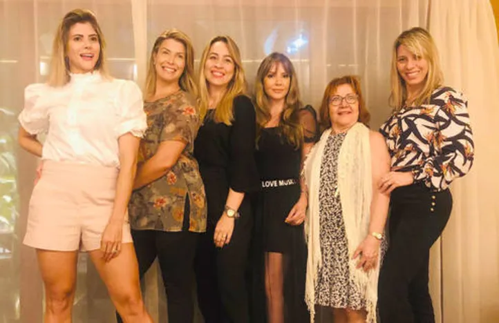 Para marcar neo lançamento – que garante mais firmeza e nutrição para a pele – voltado para balzaquianas e afins, um time de influenciadoras se reuniu na Fabricatto, em meio à II Mostra Arq+Design