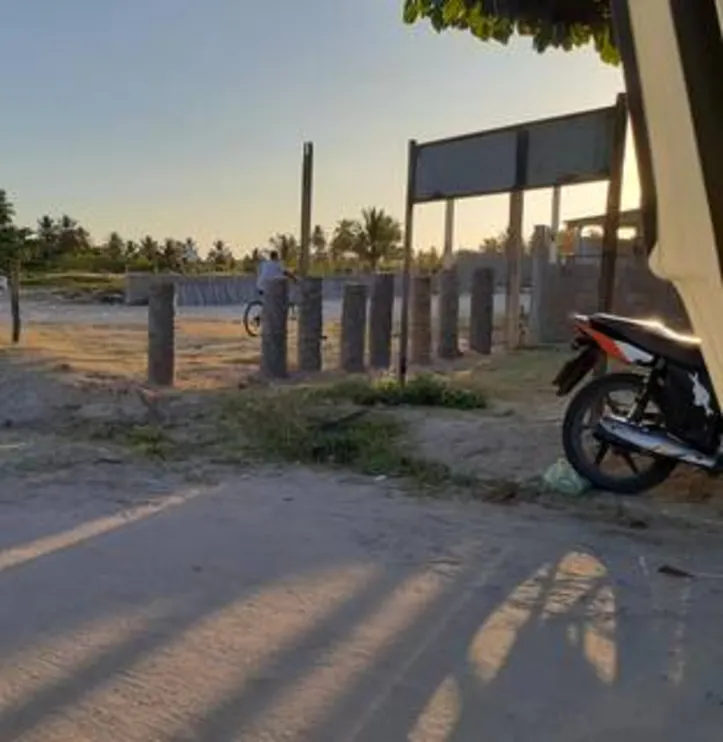 Barraqueiros de São Miguel dos Milagres acusam condomínio de tentar impedir acesso à praia