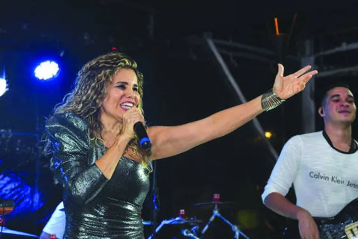 Cantora adiantou que “Lero-lero” e “Vai Sacudir, Vai Abalar” estarão no setlist 
