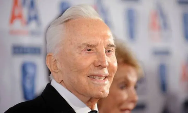 Ator tem mais de 80 filmes no currículo e também se arriscou na direção de três longas