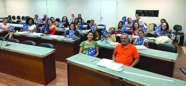 FRANCISCO ACIOLI pilotou meeting com a ala fashion da cidade para dar start ao planejamento 2020 do Sindivest