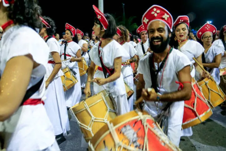 Maceió, 02 de fevereiro de 2018
Carnaval no bairro de Jaraguá, com desfiile de blocos carnavalescos. Alagoas - Brasil.
Foto: ©Ailton Cruz