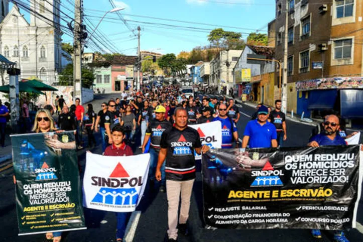 Maceió, 13 de janeiro de 2020
Sindicato dos Policiais Civis de Alagoas (Sindpol/AL), reuniu mais de 300 policiais e escrivães da capital e de cidades do interior, decidiram, em assembleia, paralisar as atividades por 72 horas, no próximo dia 20. Alagoas - Brasil.
Foto: ©Ailton Cruz