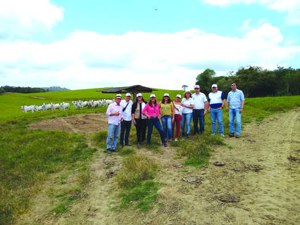 Pecuaristas que participaram do projeto de Bovinocultura de Corte comemoram os resultados obtidos nas propriedades