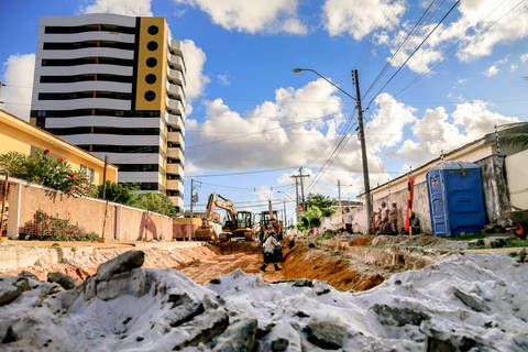 Exploração de sal-gema é apontada como uma das causas do afundamento dos bairros do Pinheiro, Mutange e Bebedouro

