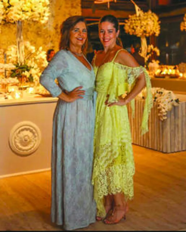 IZABEL+DRI PINHEIRO impecáveis em casório em Trancoso
