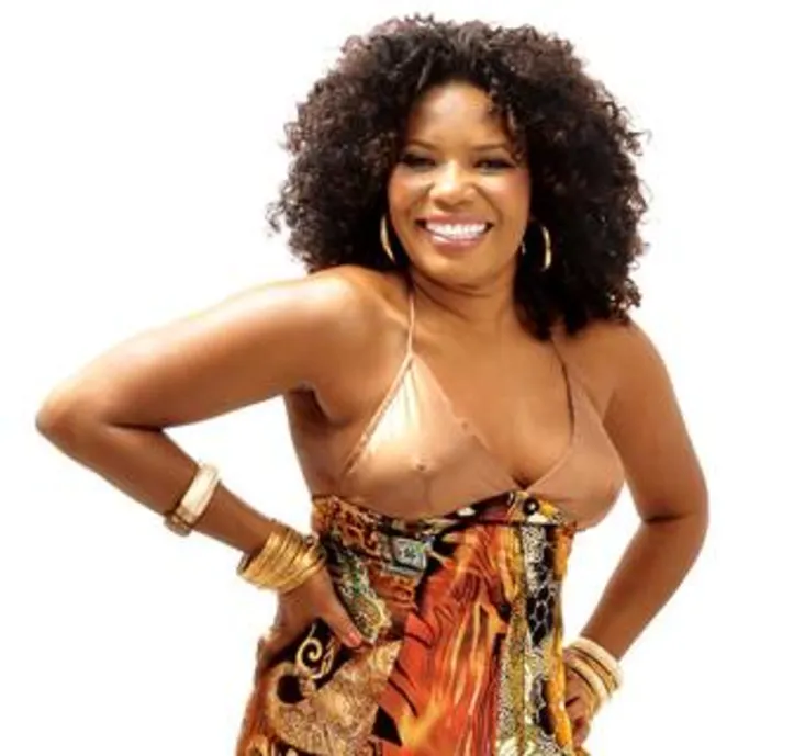 Show de Margareth Menezes também promete agitar Camarote Palato neste sábado

