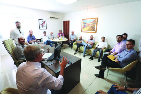 Na reunião estavam presentes representantes da Asplana e fornecedores de cana-de-açúcar de Alagoas