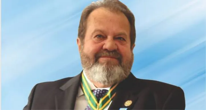 EDGAR ANTUNES NETO, presidente do Hospital Veredas, é o único alagoano, médico e dirigente de instituição a pertencer à Ordem do Mérito Médico Brasileiro
