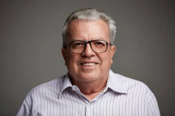 NELSON CARNEIRO LOPES, publicitário e um dos líderes da Chama Publicidade, recebe os cumprimentos nesta sexta-feira, 6 de março, pelas conquistas pessoais e profissionais